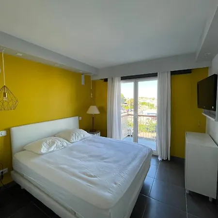 Le Mistral Vue Mer Apartment
